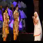 लव-कुश रामलीला कमेटी लाल किला मैदान दिल्ली में नियमों के अनुसार सिक्स ट्रैक डिजिटल डॉल्बी साउंड के साथ लंका दहन ।