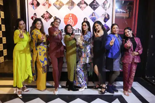 नई दिल्ली के ग्रीनपार्क The Luxe Season 1 में 'सिद्धी कैलेंडर 2025' का अनावरण किया गया ।