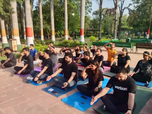 नैनीताल बैंक के क्षेत्रीय कार्यालय ने नोएडा में अंतर्राष्ट्रीय योग दिवस मनाया