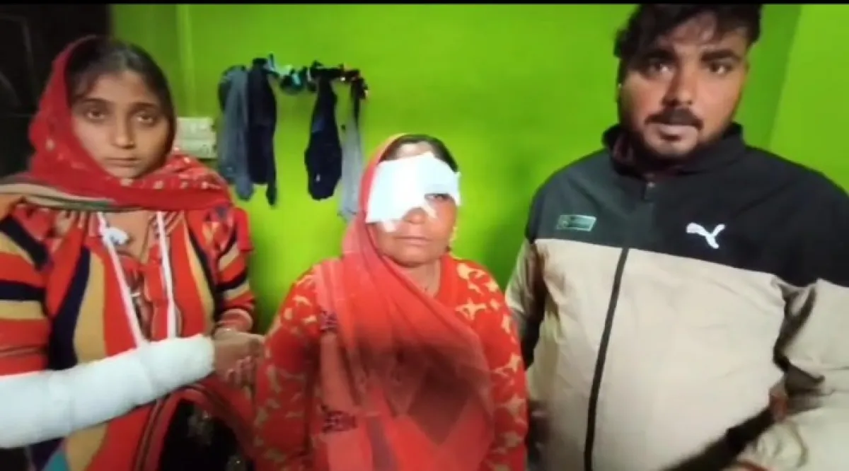 घर में घुसकर दबंगई मां बेटी को लाठियों से पीटा, तीन लोग हुए घायल