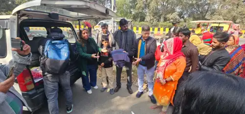 मानवता की मिसाल: श्री श्री मरूत नंदन सेवा संस्थान द्वारा 200 जरूरतमंदों को कंबल वितरण